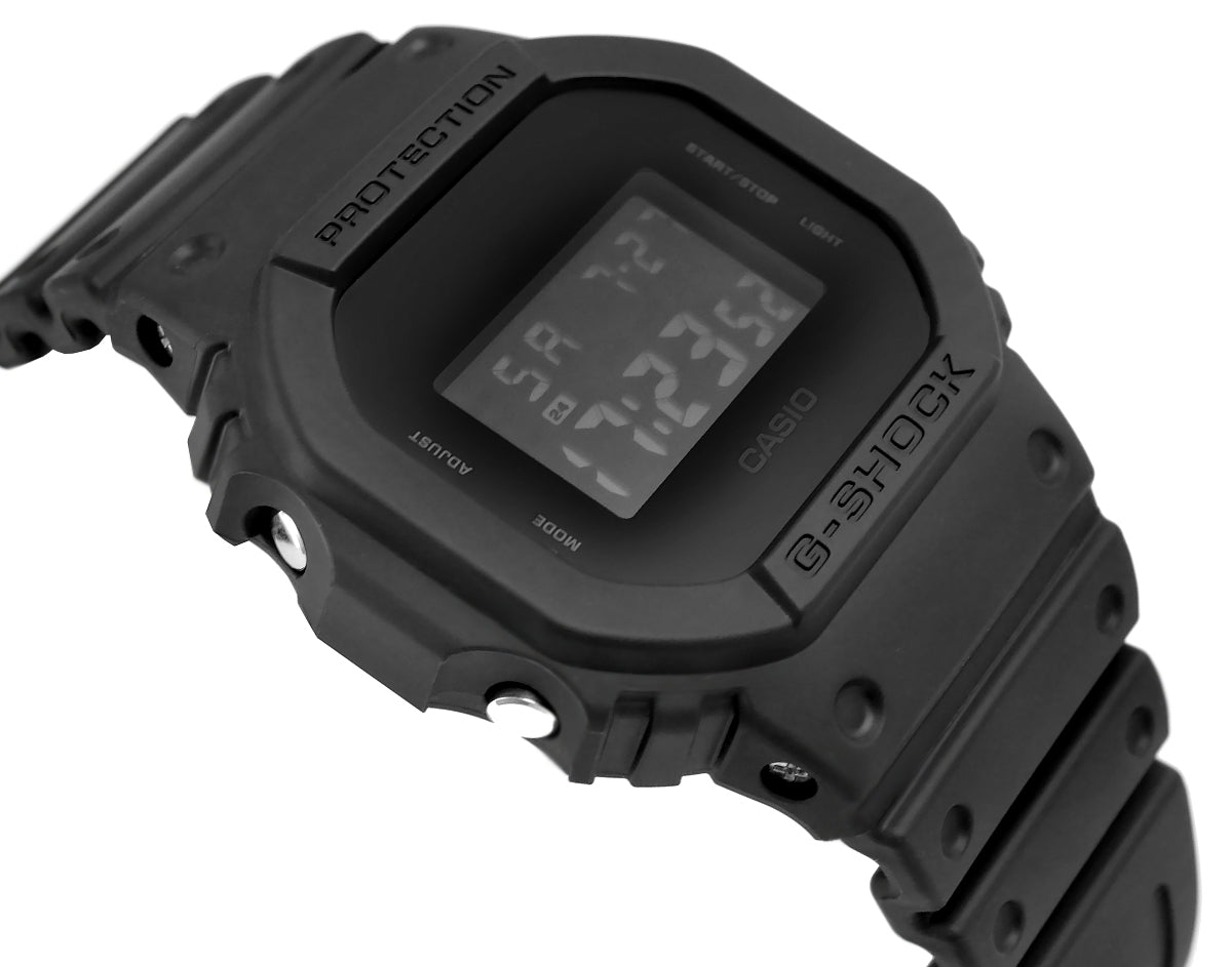 Herrenuhr CASIO G-SHOCK DW-5600UBB-1ER + BOX