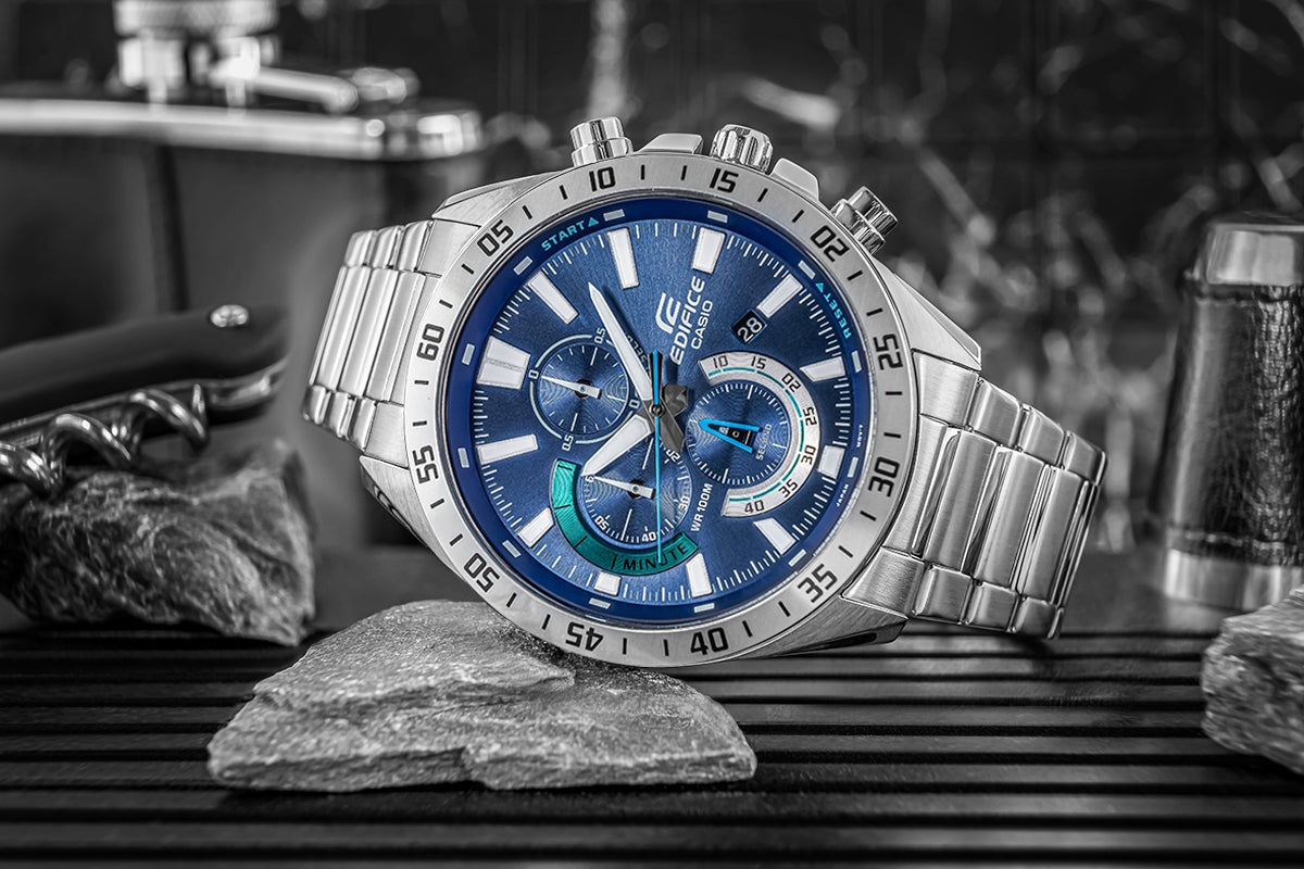 Herrenuhr CASIO EDIFICE EFV-620D-2AVUEF + BOX