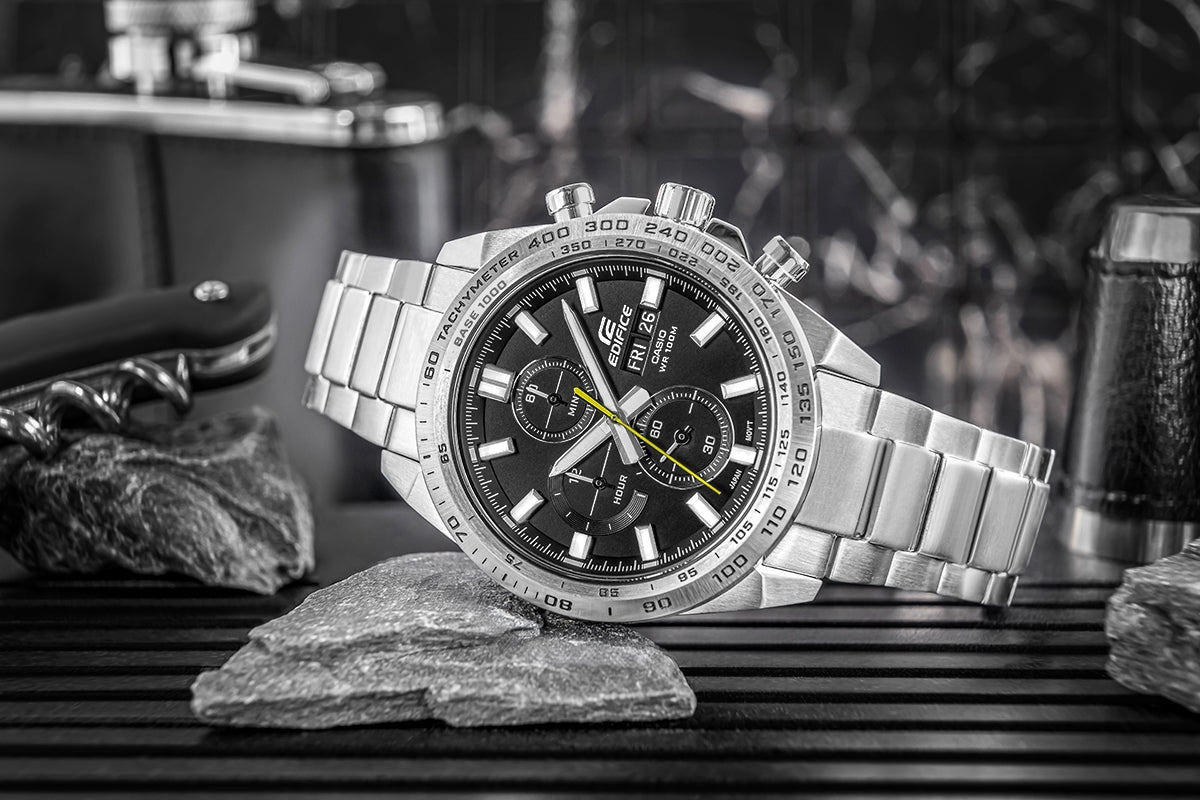Herrenuhr CASIO EDIFICE EFR-574D-1AVUEF + BOX