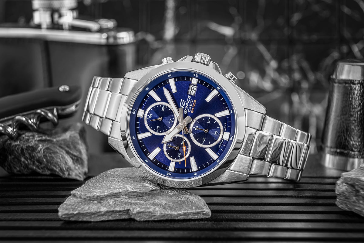 Herrenuhr CASIO EDIFICE EFV-560D-2AVUEF + BOX