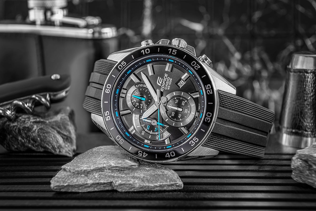 Herrenuhr CASIO EDIFICE EFV-550P-1AVUEF + BOX